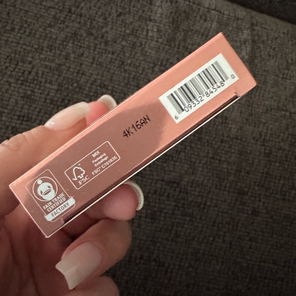 Pink Compact Powder - Picture 6 of 8